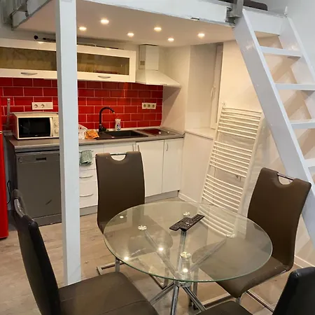 Roland Downtown - Almassy