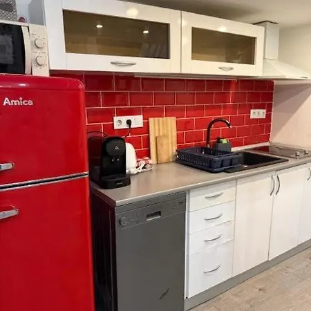 Roland Downtown - Almassy Apartament Budapesta