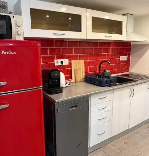 Roland Downtown - Almassy Apartament Budapesta